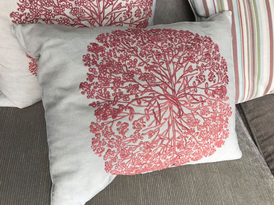 (6) Designer Throw Pillow Lot [Photo 2]