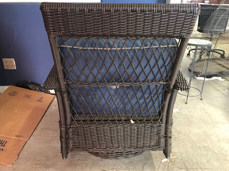 Faux Wicker Outdoor Patio Swivel Rocking Chair [Photo 5]