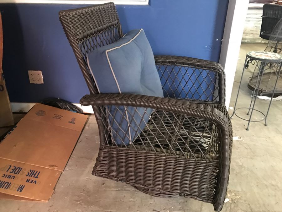 Faux Wicker Outdoor Patio Swivel Rocking Chair [Photo 3]