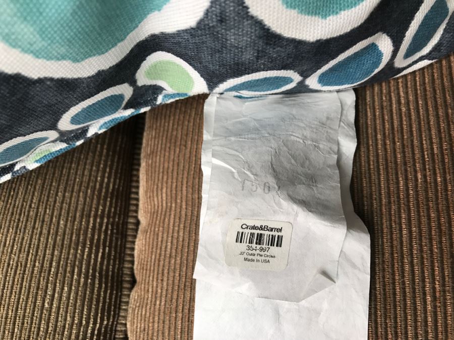 (5) Designer Throw Pillow Lot With Herringbone Blanket [Photo 7]