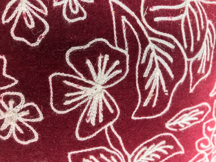 (5) Designer Throw Pillow Lot With Herringbone Blanket [Photo 5]