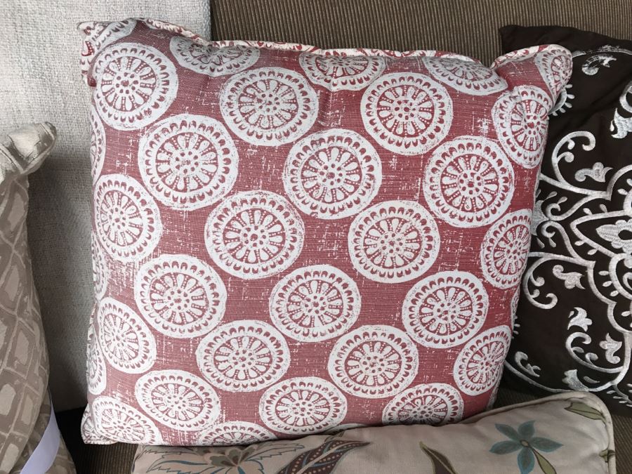 (7) Designer Throw Pillows With Blanket [Photo 11]