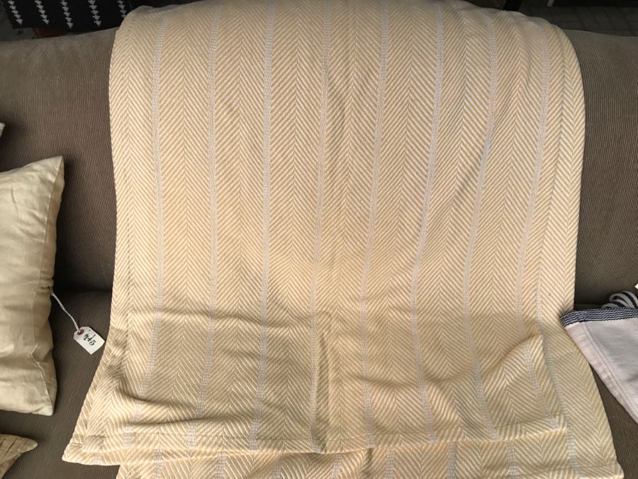 (4) Designer Throw Pillows With Nautical Motif Tote Bag And Herringbone Blanket [Photo 13]