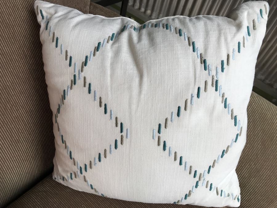 (4) Designer Throw Pillows With Nautical Motif Tote Bag And Herringbone Blanket [Photo 11]