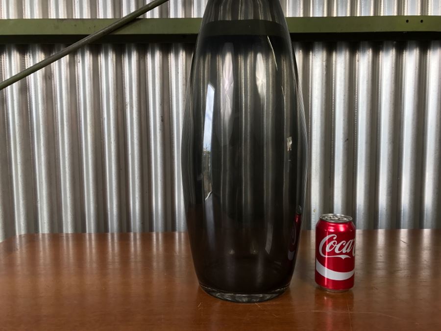 Large Smoky Glass Vase [Photo 2]