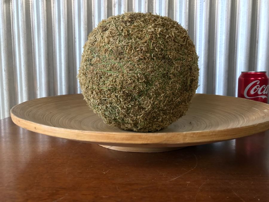 Home Decor Lot Featuring 3 Bowls With Rocks And Shells [Photo 9]