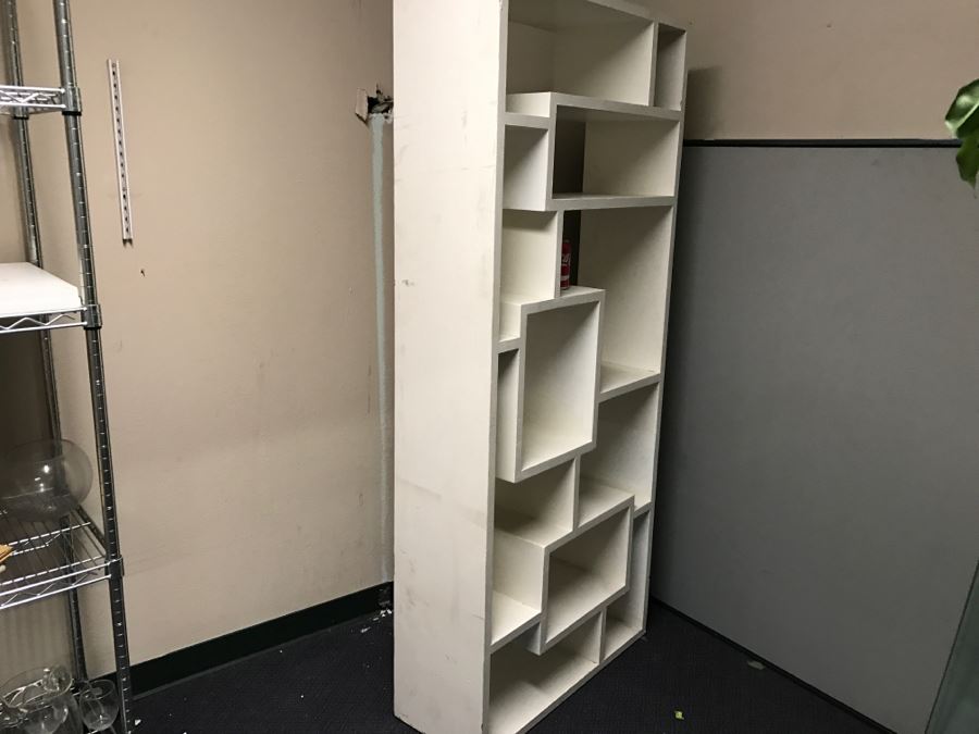 White Etagere Bookcase [Photo 4]