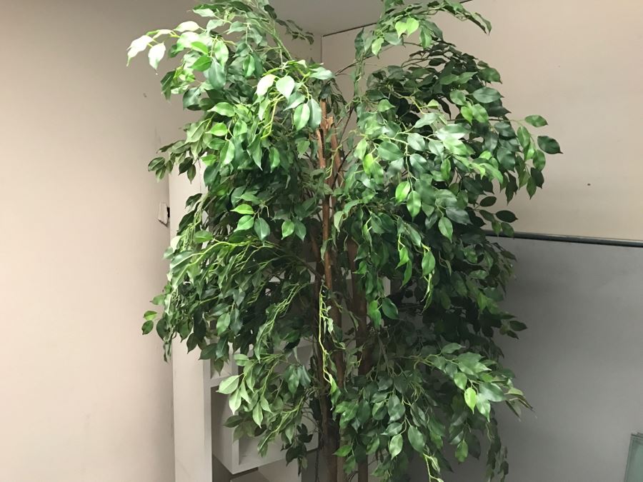 Artificial Plant Apx 90' Tall