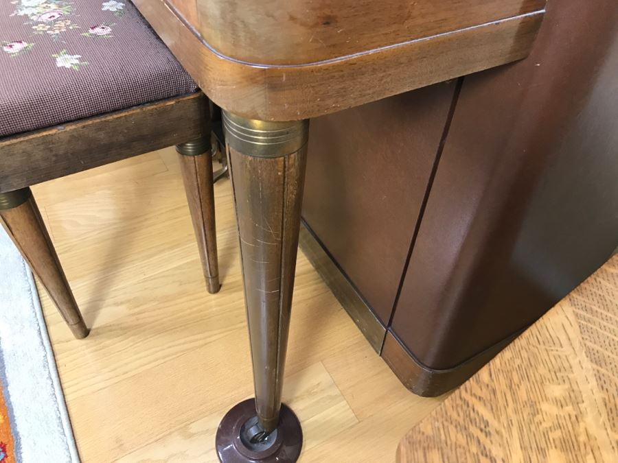 WURLITZER KORDEVON Art Deco Upright Spinet Piano S/N 195224 With Matching Needlepoint Piano Bench [Photo 10]