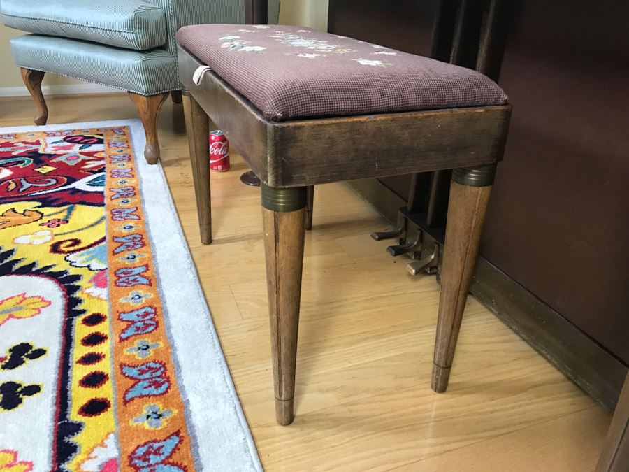 WURLITZER KORDEVON Art Deco Upright Spinet Piano S/N 195224 With Matching Needlepoint Piano Bench [Photo 11]