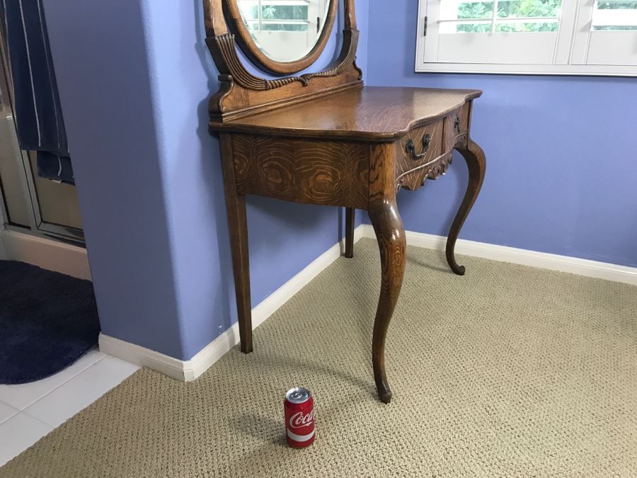 Vintage Tiger Oak Vanity Desk With Beveled Glass Mirror, Queen Anne Legs And Beautiful Wood Carvings [Photo 8]
