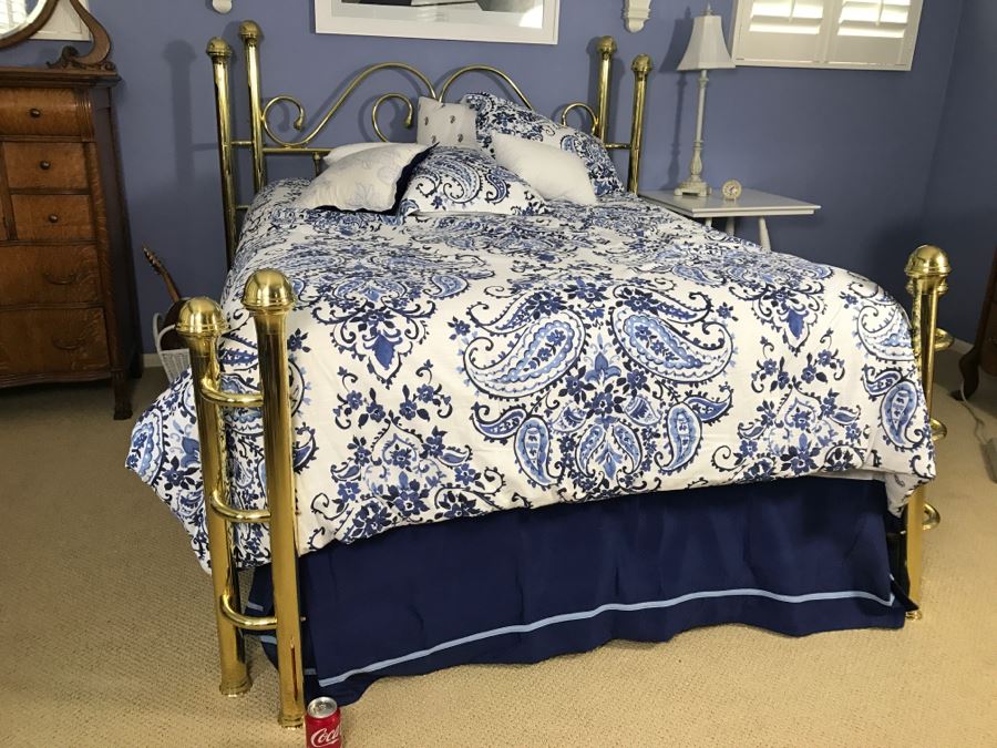 Queen Size Brass Bed And Frame - Does Not Include Mattress, Box Spring Or Bedding [Photo 5]