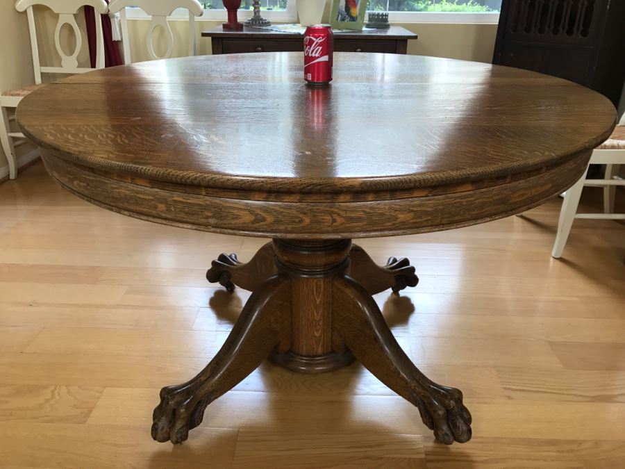 Antique Tiger Oak Dining Table With Claw Feet And Two Leaves [Photo 16]