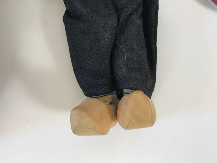 Pair Of Vintage International Dolls [Photo 8]