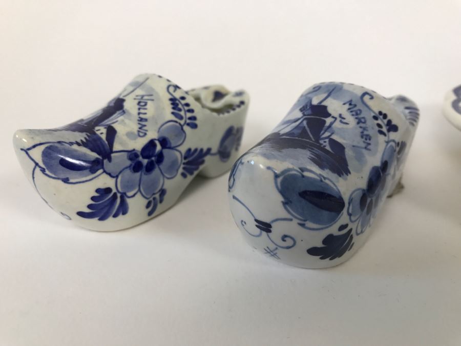 Pair Of Blue Delft Holland Clog Ashtrays And Plate [Photo 2]