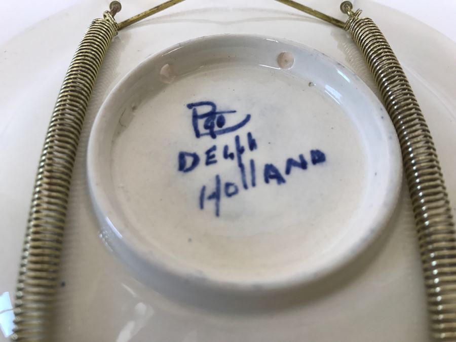 Pair Of Blue Delft Holland Clog Ashtrays And Plate [Photo 9]