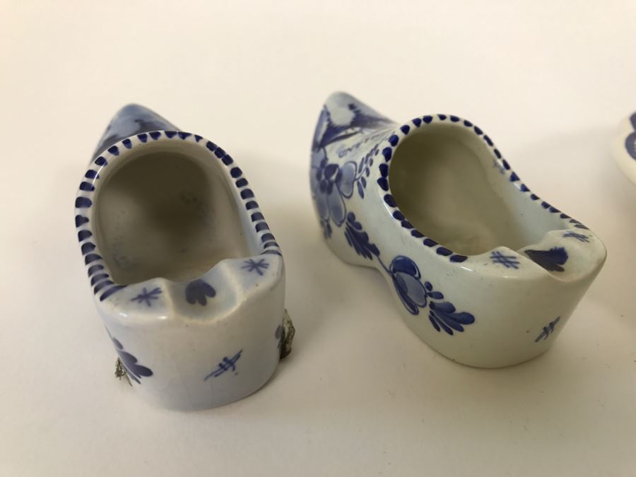 Pair Of Blue Delft Holland Clog Ashtrays And Plate [Photo 5]