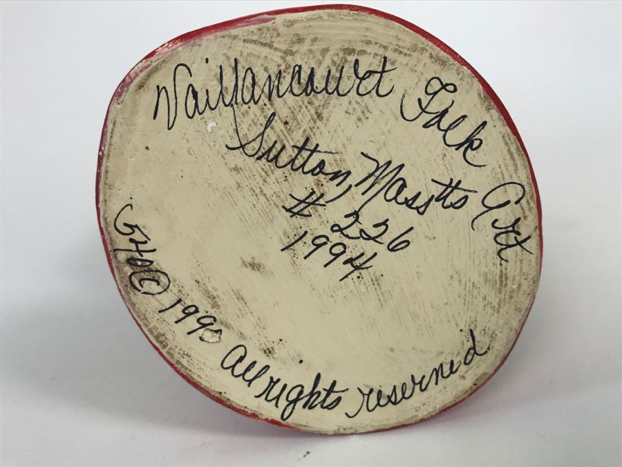 Vintage 1994 Vaillancourt Folk Art Figurine Signed Underneath [Photo 12]