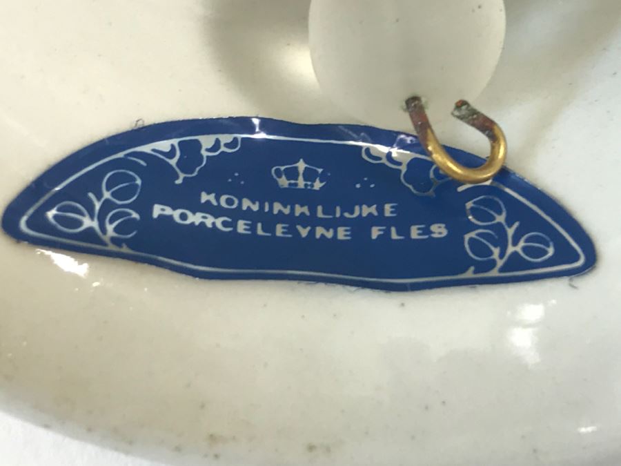 Collection Of Blue And White Blue Delft Items [Photo 8]