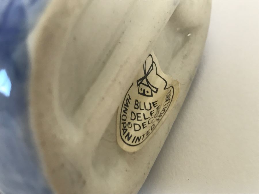 Collection Of Blue And White Blue Delft Items [Photo 9]