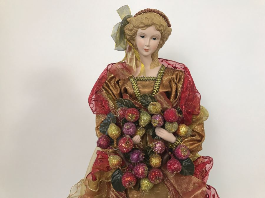 Large Angel Christmas Tree Topper [Photo 3]