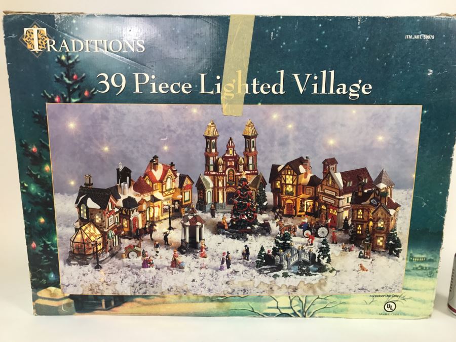 39 Piece Lighted Christmas Village Set [Photo 2]