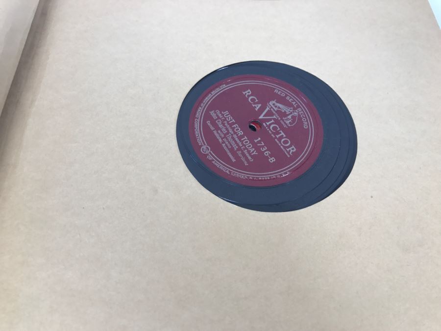 Collection Of Vintage 78 Vinyl Records collection-of-vintage-78-vinyl-records