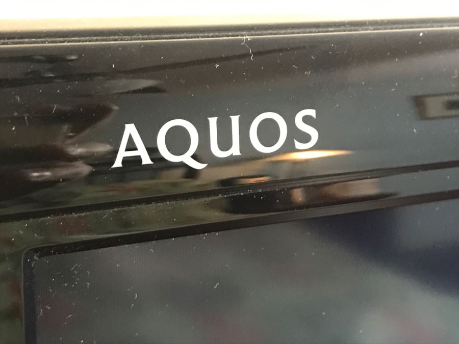 Sharp LC40E67U/N 40-Inch 1080p LCD HDTV [Photo 5]