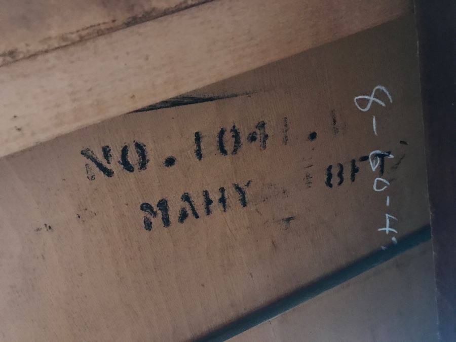 Stunning Mahogany Double Pedestal Dining Table With 6 Dining Chairs (2 Armchairs) [Photo 25]