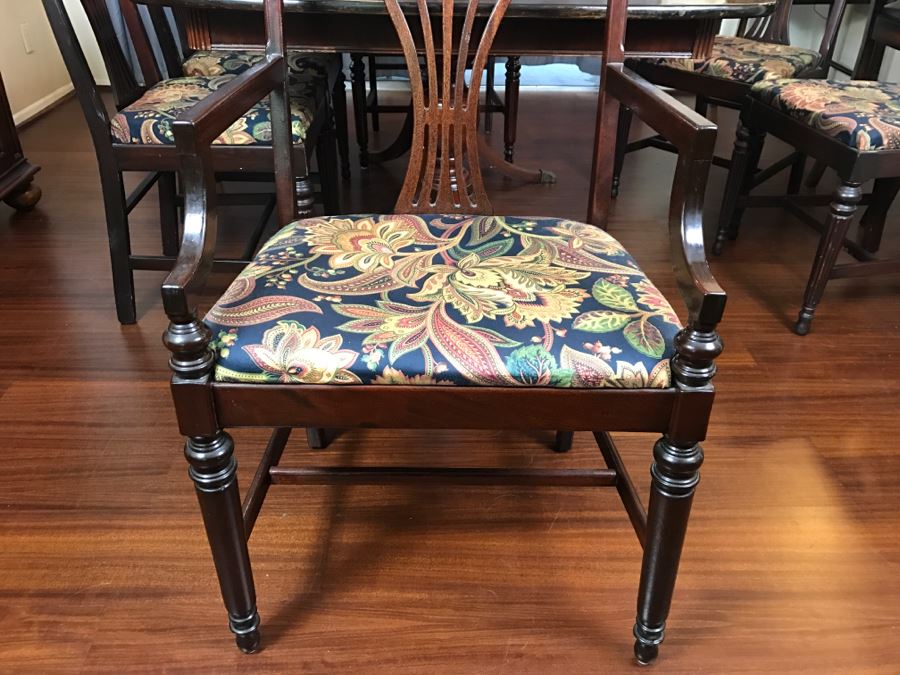 Stunning Mahogany Double Pedestal Dining Table With 6 Dining Chairs (2 Armchairs) [Photo 15]