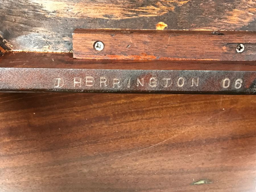 Stunning Mahogany Double Pedestal Dining Table With 6 Dining Chairs (2 Armchairs) [Photo 21]