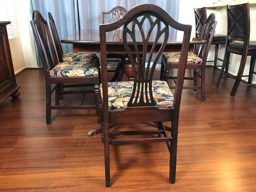 Stunning Mahogany Double Pedestal Dining Table With 6 Dining Chairs (2 Armchairs) [Photo 30]