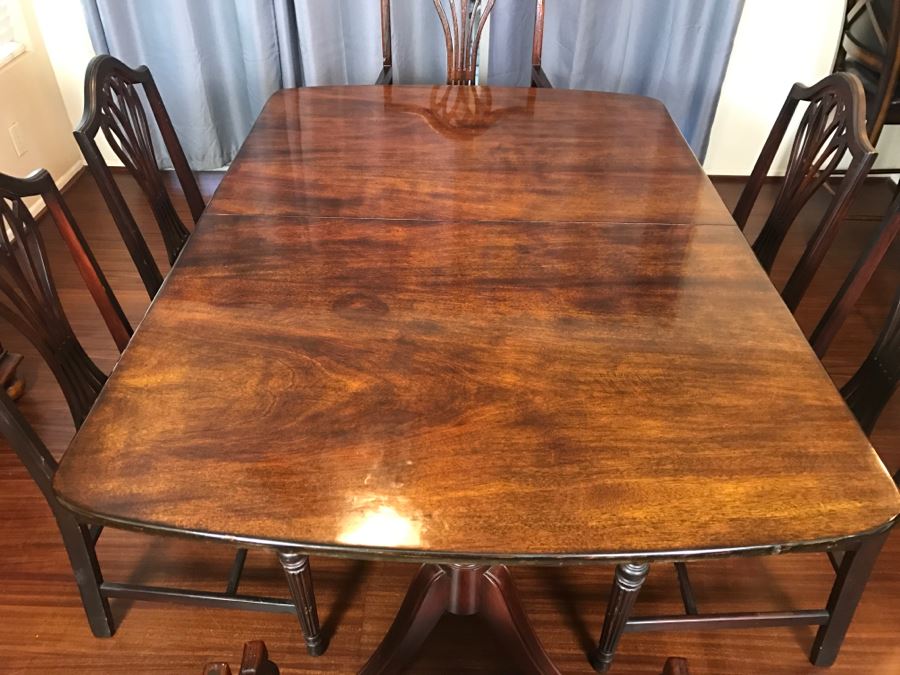 Stunning Mahogany Double Pedestal Dining Table With 6 Dining Chairs (2 Armchairs) [Photo 5]