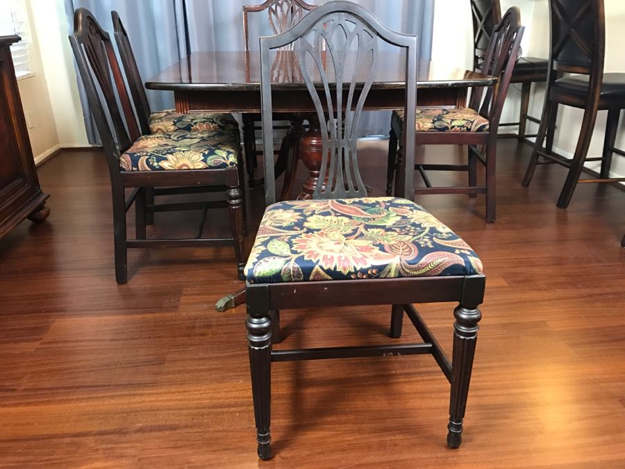 Stunning Mahogany Double Pedestal Dining Table With 6 Dining Chairs (2 Armchairs) [Photo 26]