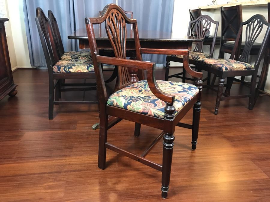 Stunning Mahogany Double Pedestal Dining Table With 6 Dining Chairs (2 Armchairs) [Photo 16]