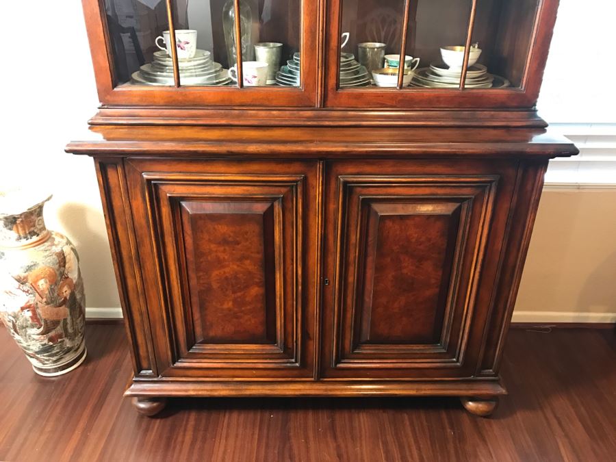 Nice Vertical 2-Piece China Cabinet With Lighting [Photo 3]