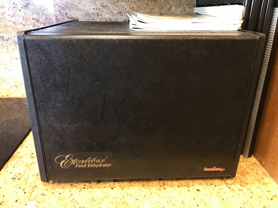 Excalibur Food Dehydrator 9-Tray Black With Trays [Photo 1]