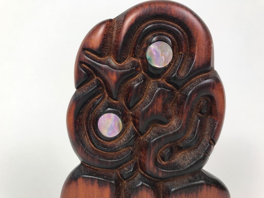 Carved Wooden Sculpture From Rotorua New Zealand With Mother Of Pearl Eyes [Photo 6]