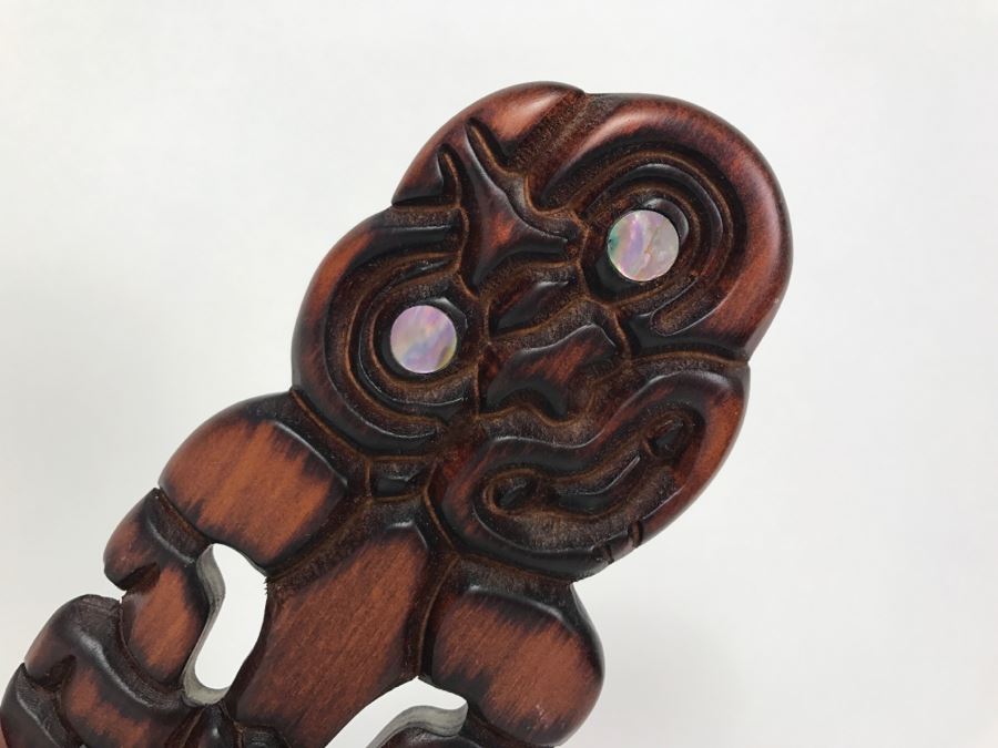 Carved Wooden Sculpture From Rotorua New Zealand With Mother Of Pearl Eyes [Photo 4]