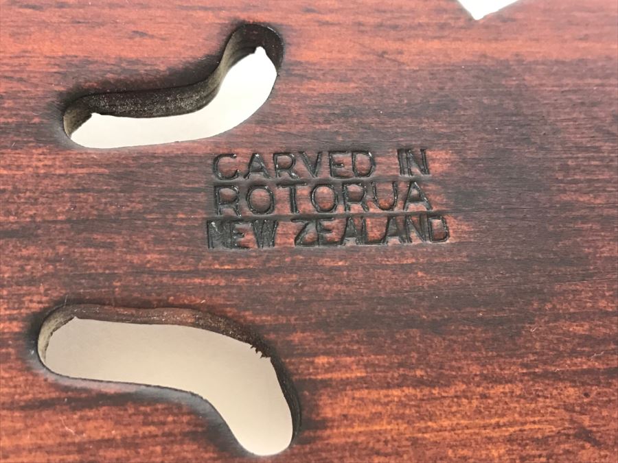 Carved Wooden Sculpture From Rotorua New Zealand With Mother Of Pearl Eyes [Photo 9]