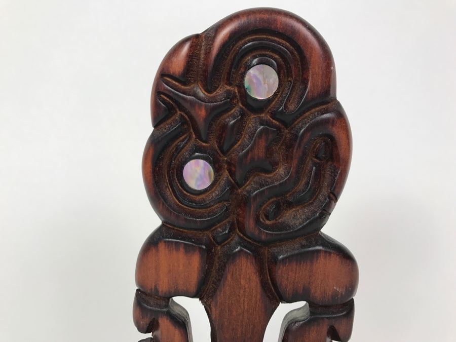 Carved Wooden Sculpture From Rotorua New Zealand With Mother Of Pearl Eyes [Photo 3]