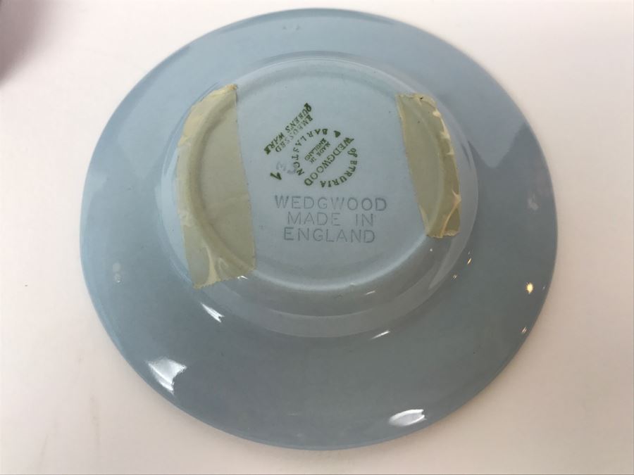 Pair Of Wedgwood Blue And White Ashtrays With Original Box [Photo 5]