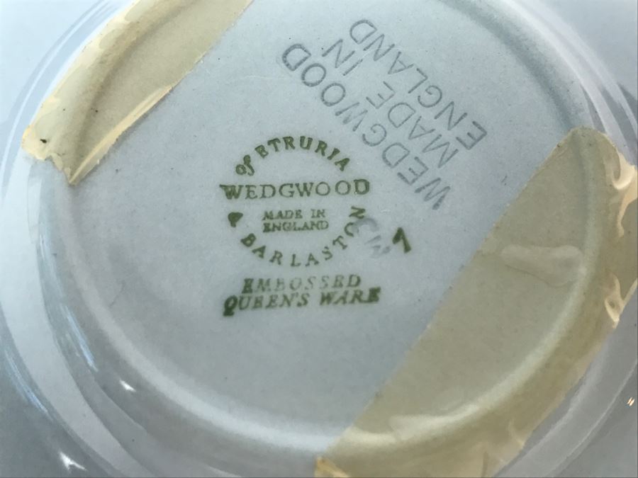 Pair Of Wedgwood Blue And White Ashtrays With Original Box [Photo 7]