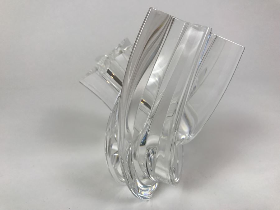 Vintage STEUBEN Crystal 'Star Stream' #8567 By Neil Cohen ~ 5 1/2' x 5' - Slight Chip On Bottom (Not Visible) As Shown In Photos [Photo 9]