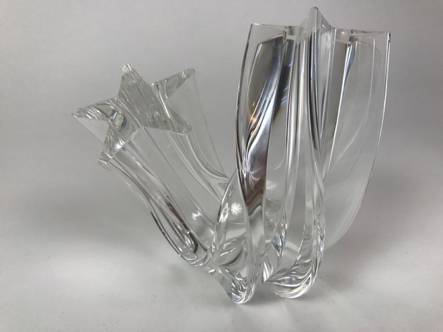 Vintage STEUBEN Crystal 'Star Stream' #8567 By Neil Cohen ~ 5 1/2' x 5' - Slight Chip On Bottom (Not Visible) As Shown In Photos [Photo 10]