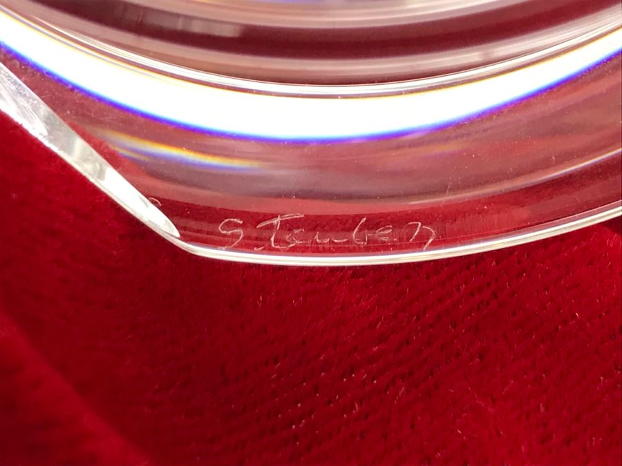 Vintage STEUBEN Crystal 'Star Stream' #8567 By Neil Cohen ~ 5 1/2' x 5' - Slight Chip On Bottom (Not Visible) As Shown In Photos [Photo 13]