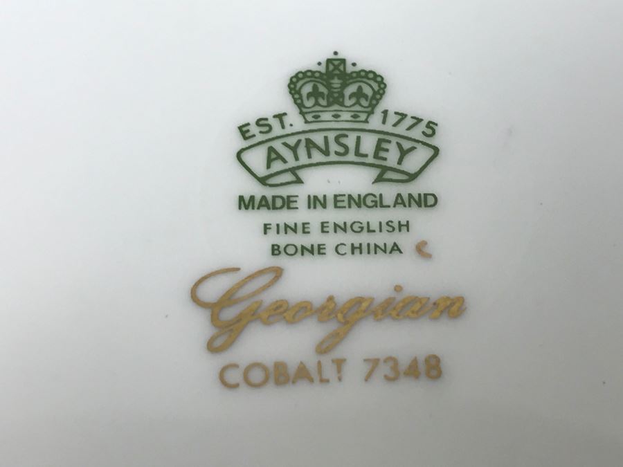 Aynsley Made In England Fine English Bone China Georgian Cobalt 7348 5-Piece China Service For 2 (Missing One Plate) [Photo 10]