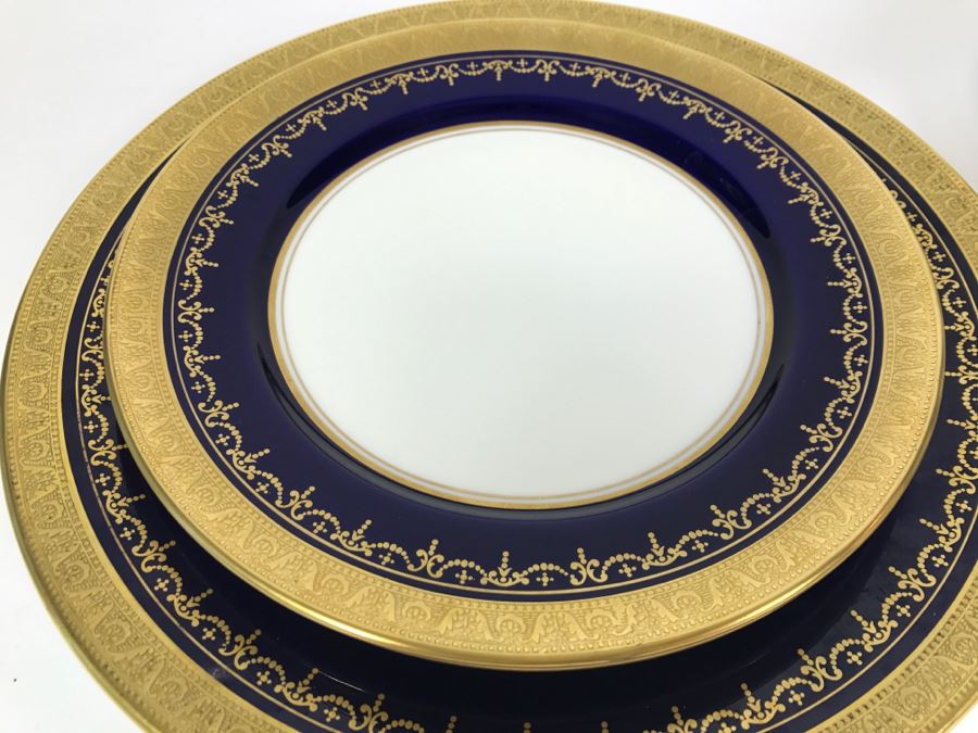 Aynsley Made In England Fine English Bone China Georgian Cobalt 7348 5-Piece China Service For 2 (Missing One Plate) [Photo 8]