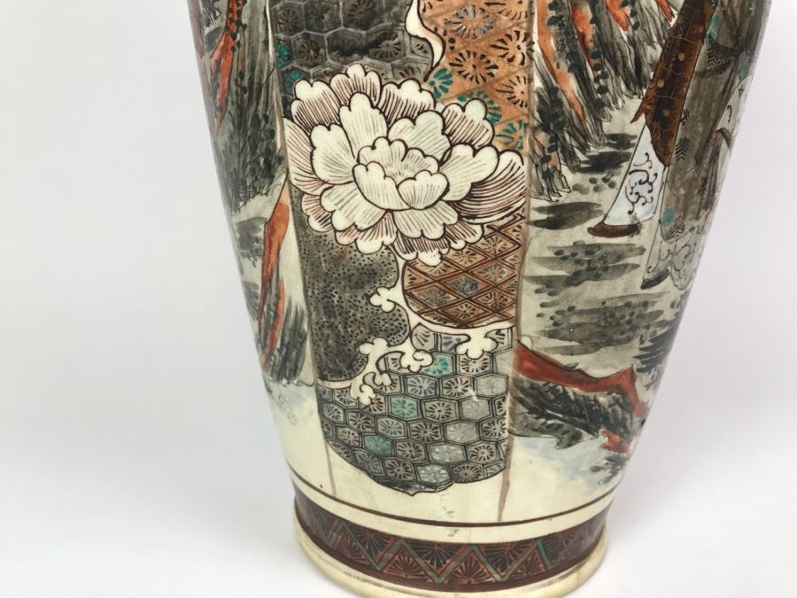 Stunning Large 24' Antique Asian Detailed Hand Painted Vase [Photo 29]