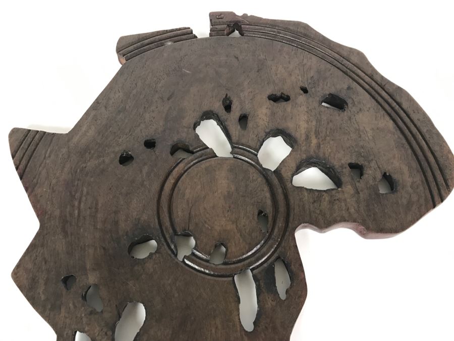 Hand Carved Wooden Map Of Africa With Wild Animal Motif Wall Hanging [Photo 9]